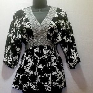 *3 for 20* George Black & White Floral Blouse